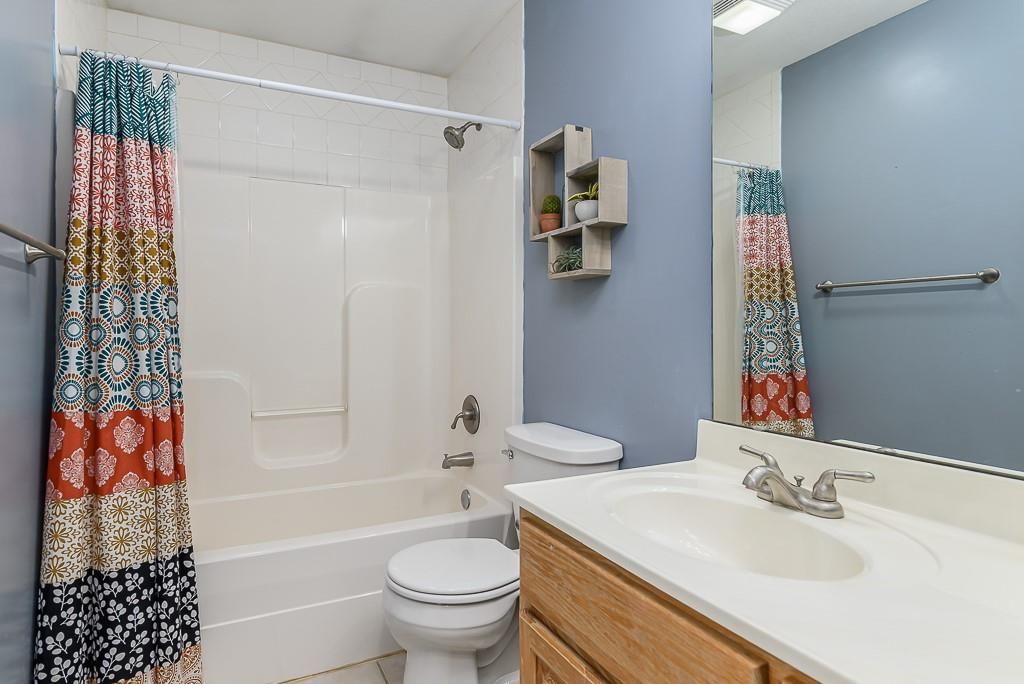2225 Hidden Valley Drive — photo 13