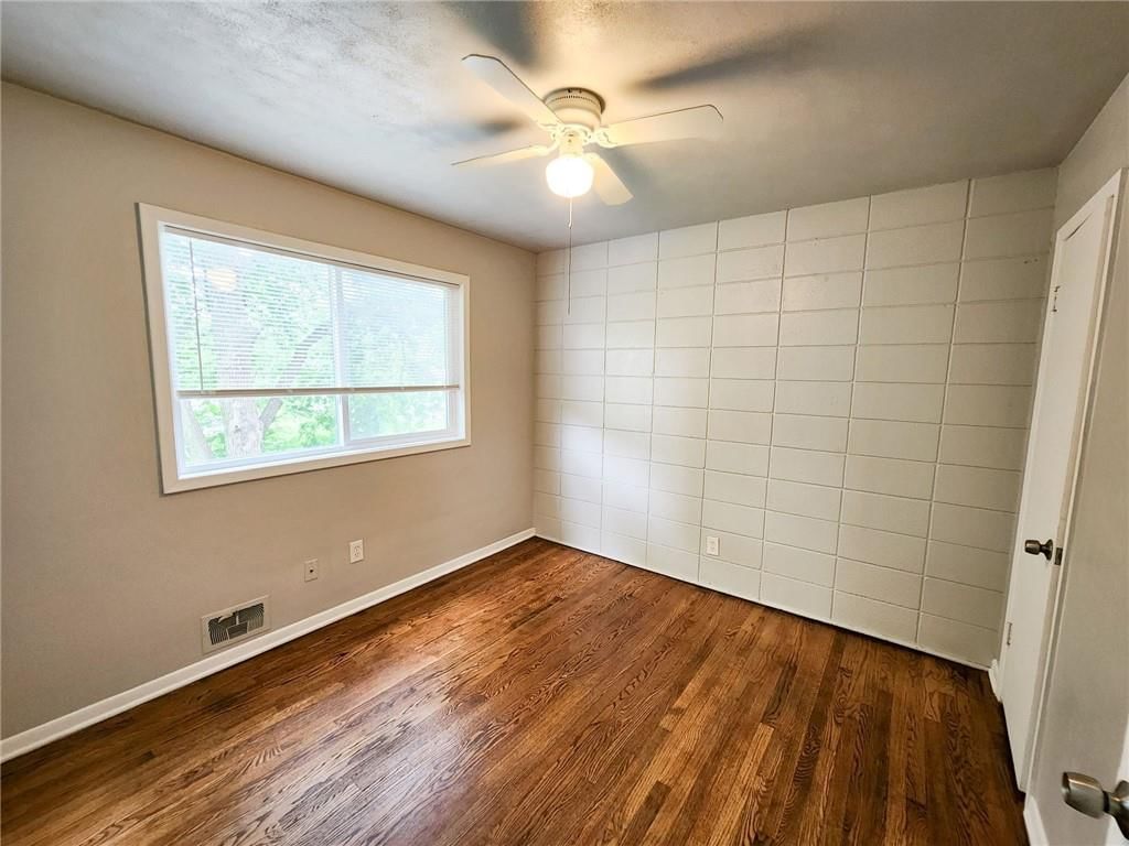 1413 N Main Street — photo 20