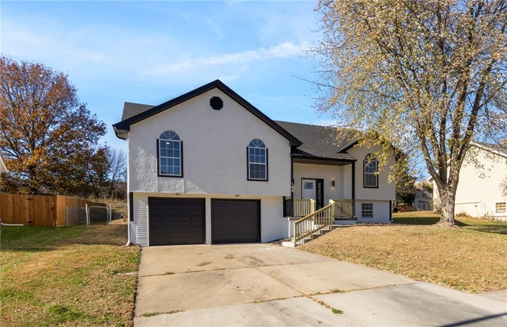 104 N Darrowby Drive — photo 3