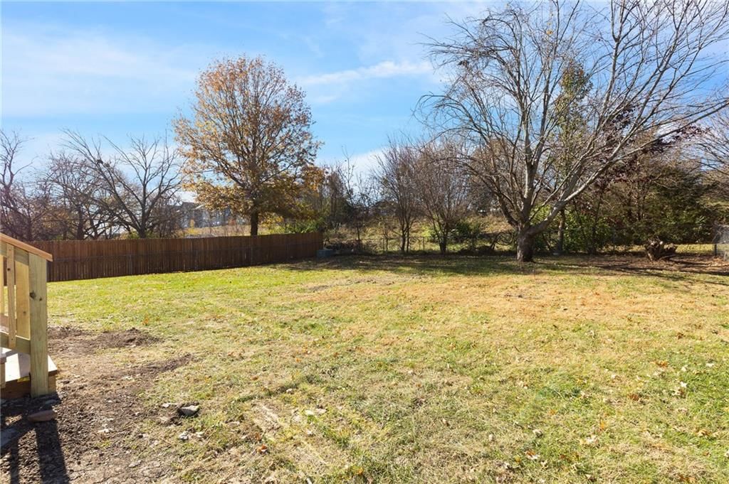 104 N Darrowby Drive — photo 31