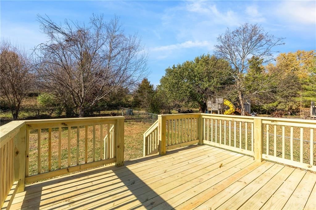 104 N Darrowby Drive — photo 34