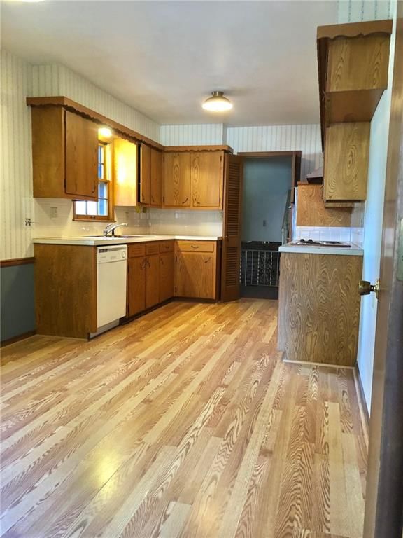 11337 Wornall Road — photo 2
