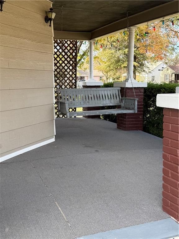 907 W 2nd Street — photo 19