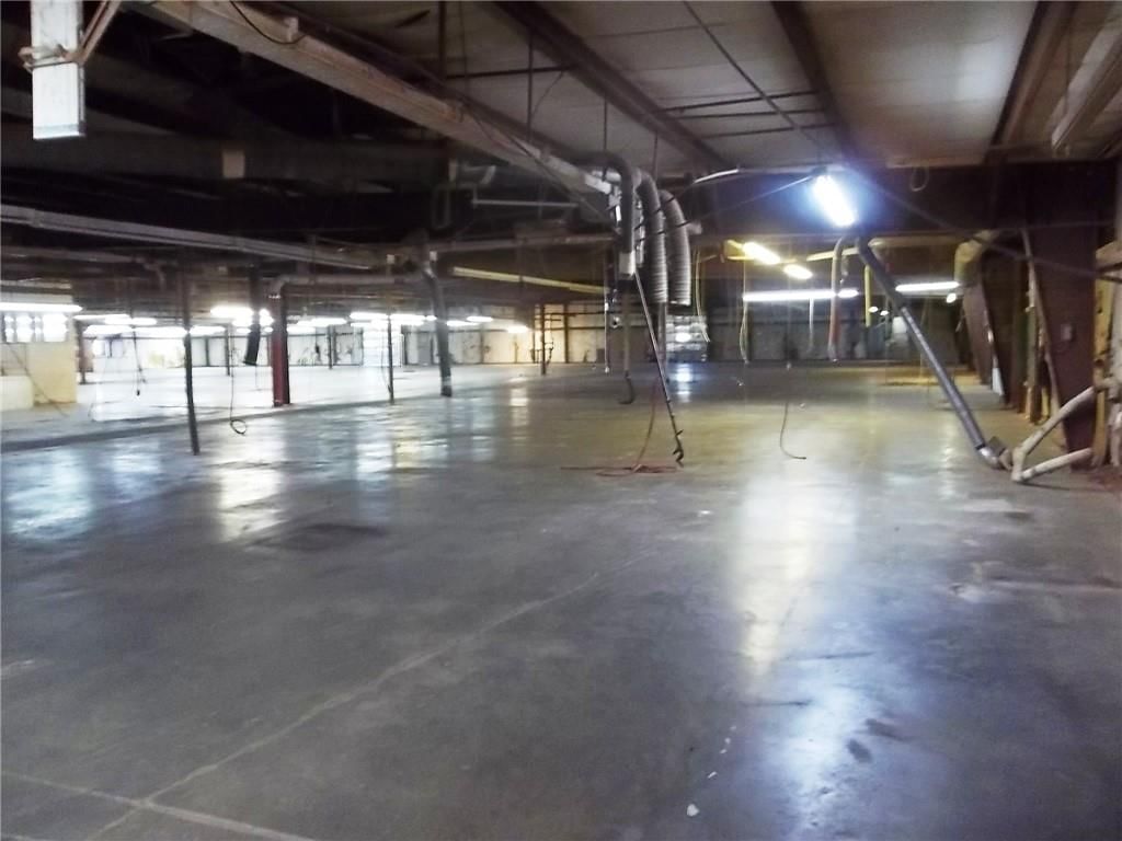 1021 Head Drive — photo 32
