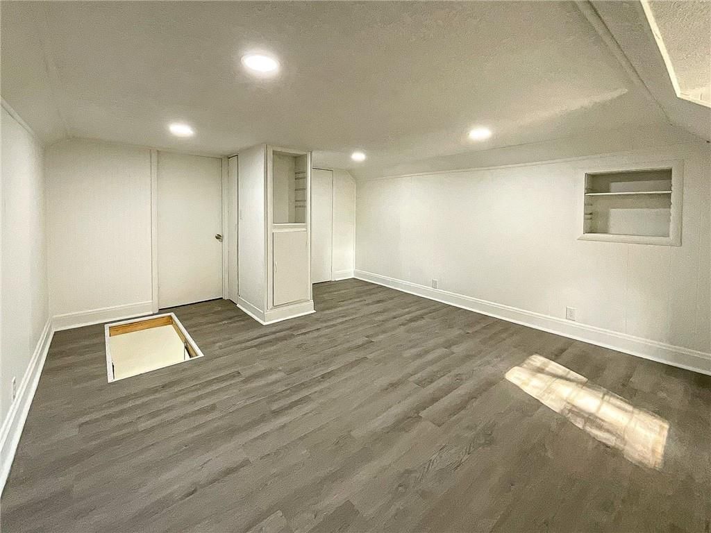 1935 E 7th Street — photo 21