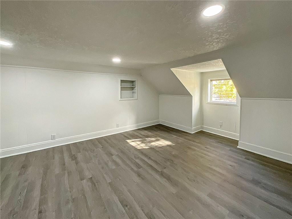 1935 E 7th Street — photo 22