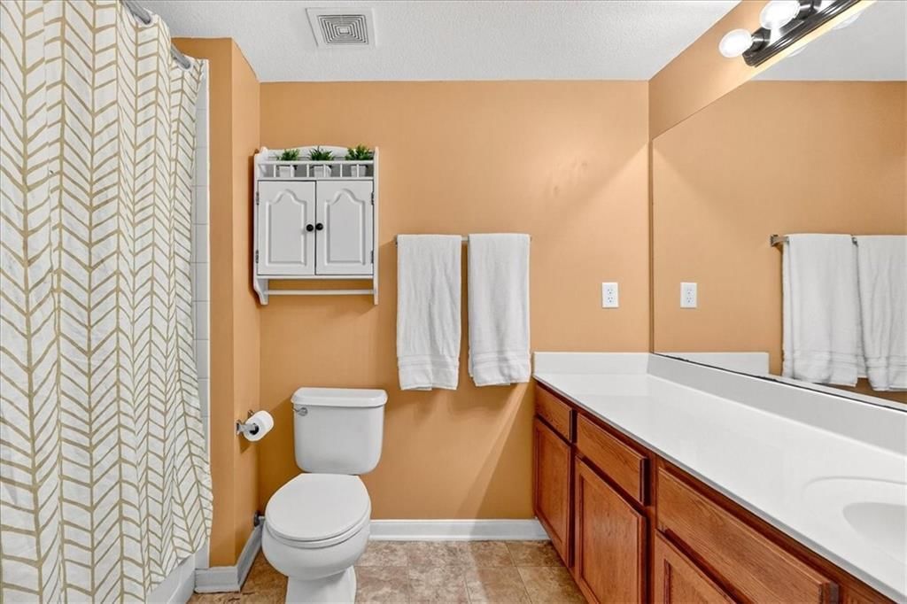 8030 N Drury Avenue — photo 5
