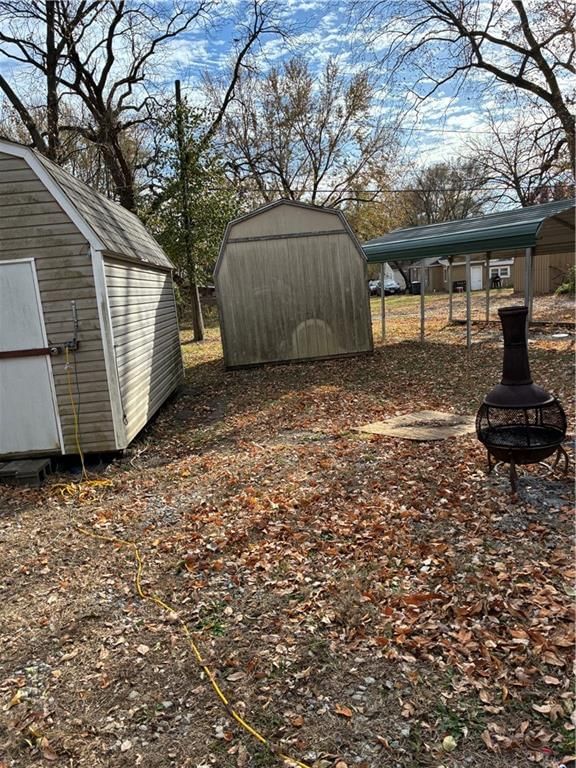 216 E Jackson Street — photo 21