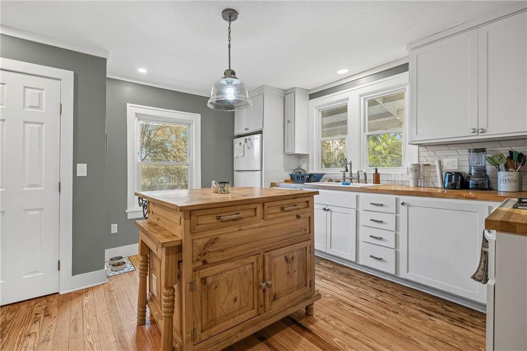 201 E Miami Street — photo 19