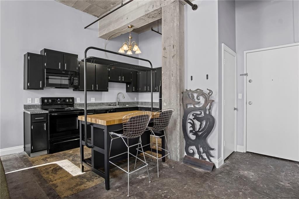 113 W 5th Street — photo 11