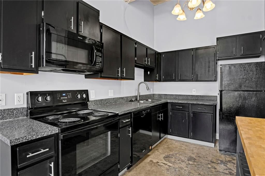 113 W 5th Street — photo 12