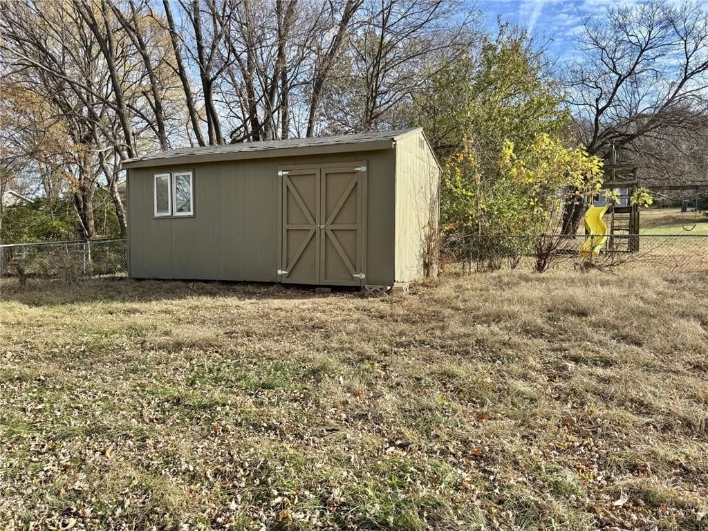 185 SE 421 Road — photo 8