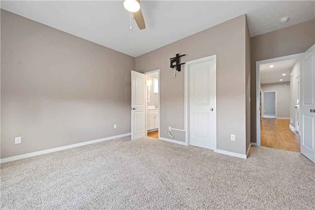 1095 N Findley Street — photo 10