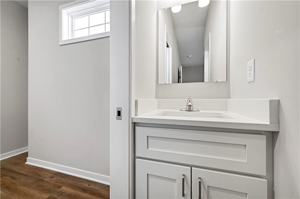 1095 N Findley Street — photo 16