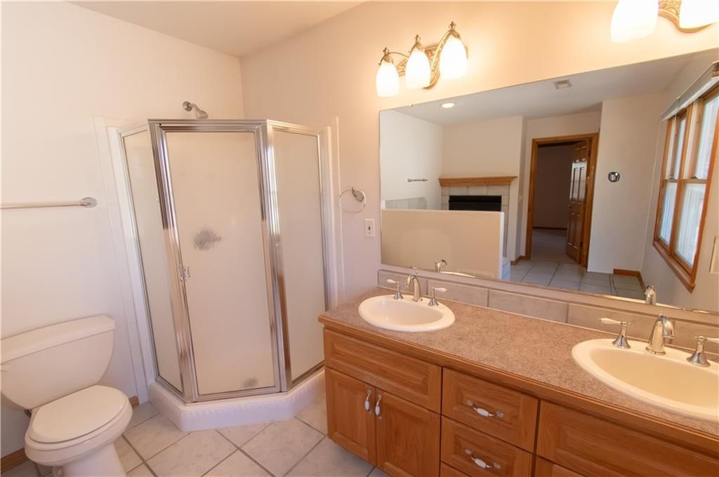 1215 Hacienda Lane — photo 35