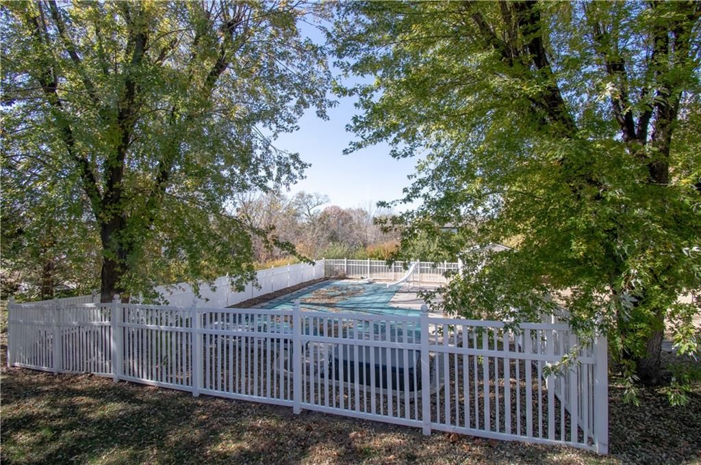 1215 Hacienda Lane — photo 57