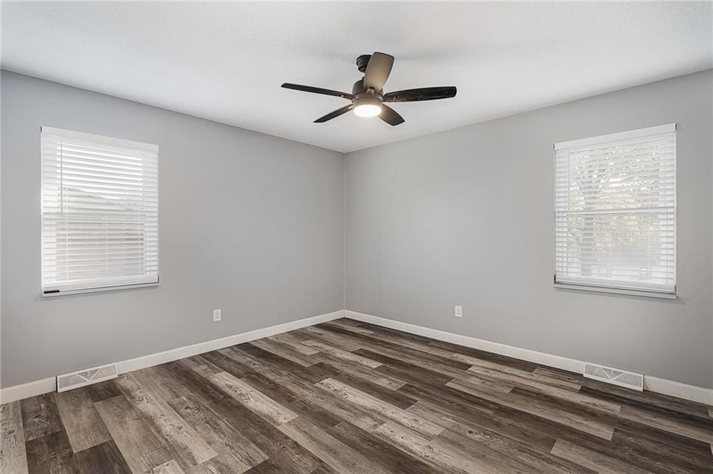 2804 NW Kingsridge Drive — photo 30