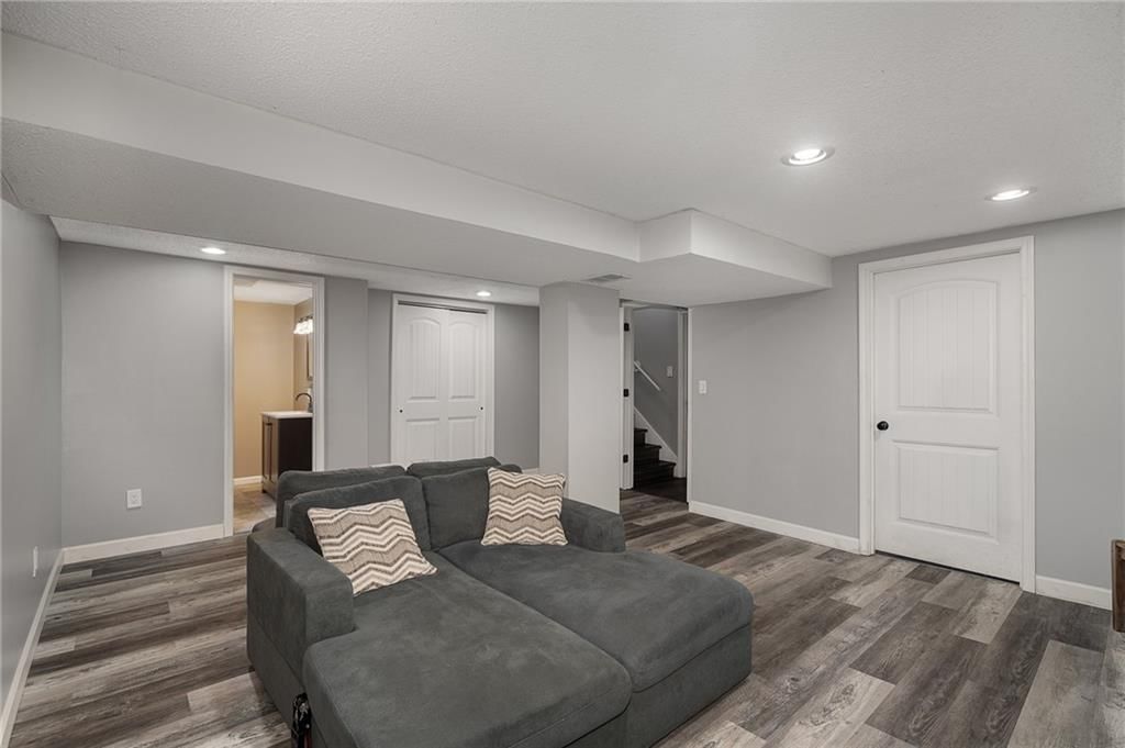 2804 NW Kingsridge Drive — photo 40