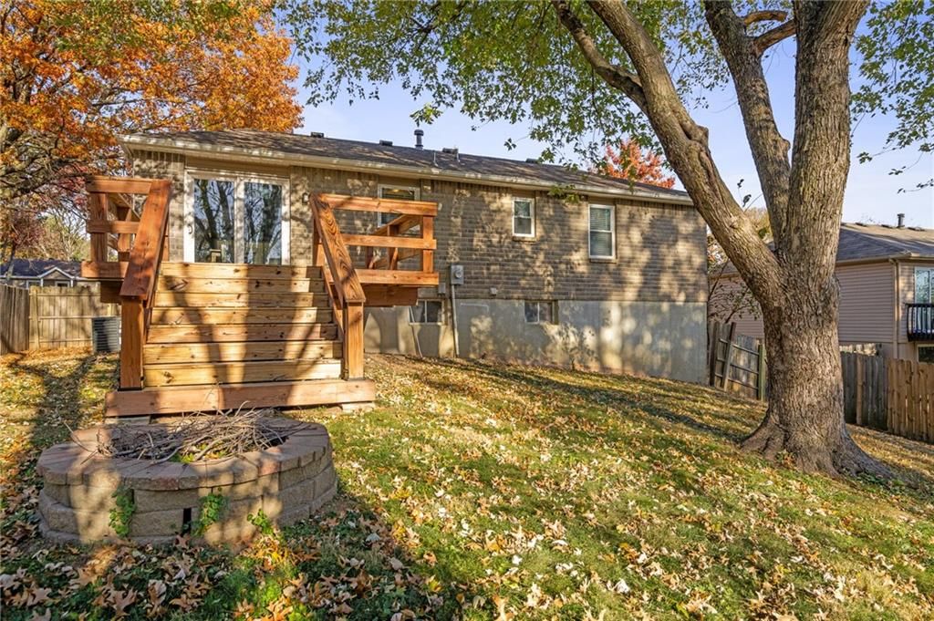 2804 NW Kingsridge Drive — photo 49