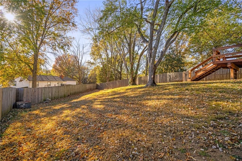2804 NW Kingsridge Drive — photo 51