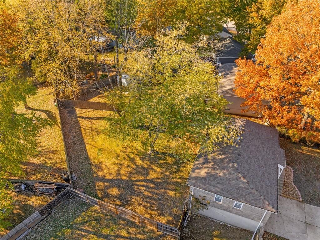 2804 NW Kingsridge Drive — photo 52