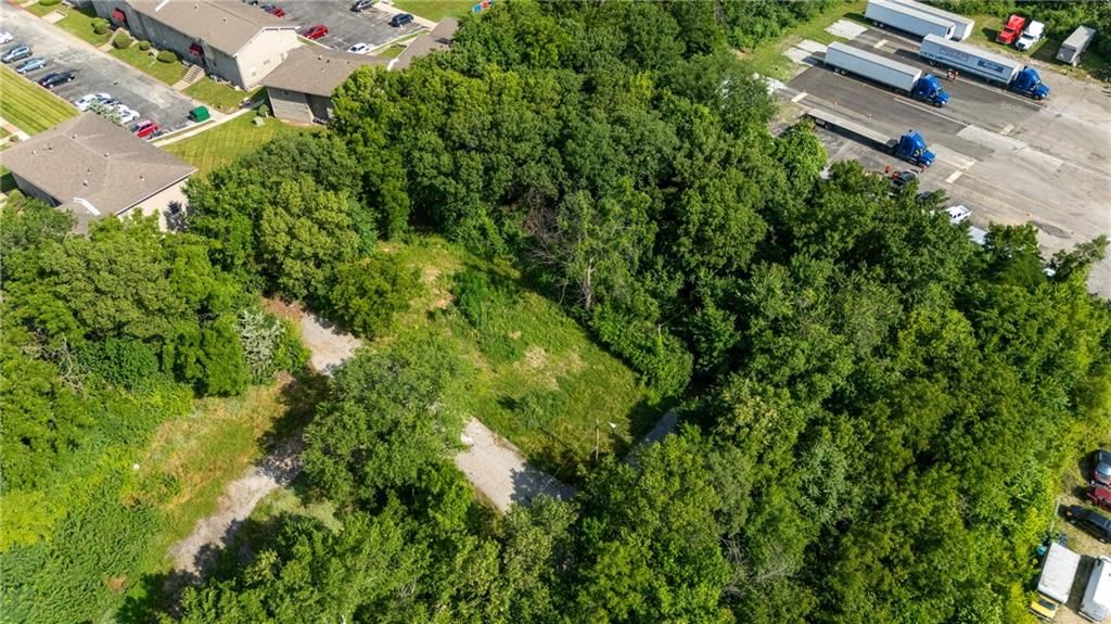 8560 Harrison Street — photo 3
