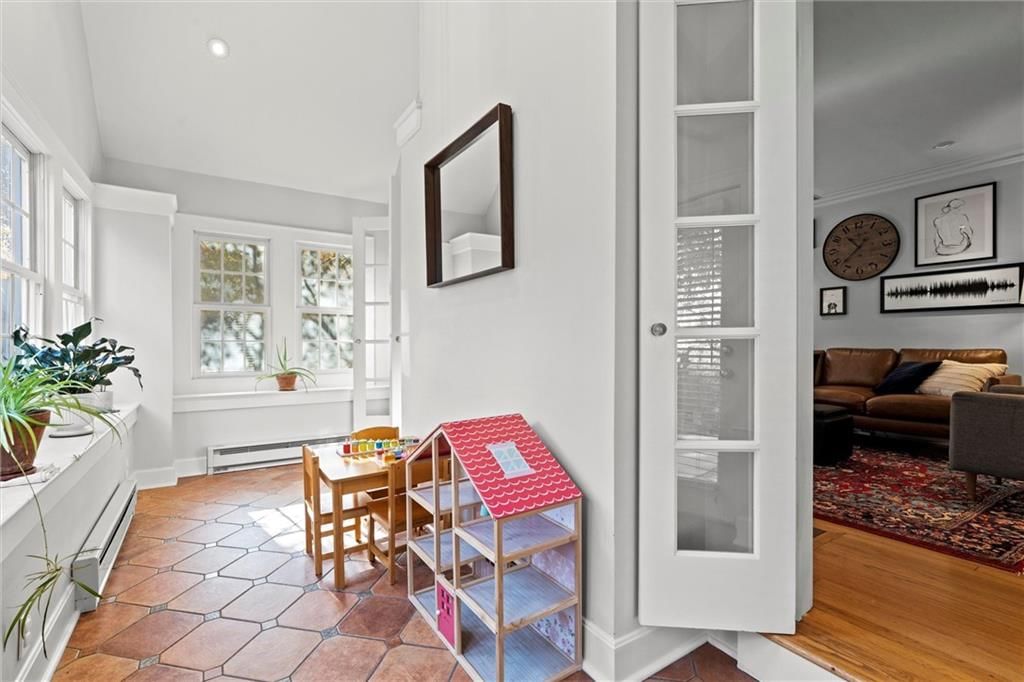 206 E 67th Street — photo 11