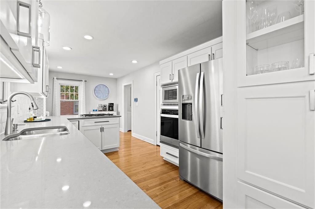206 E 67th Street — photo 17