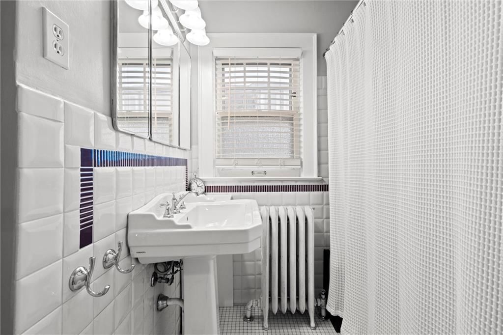 206 E 67th Street — photo 22