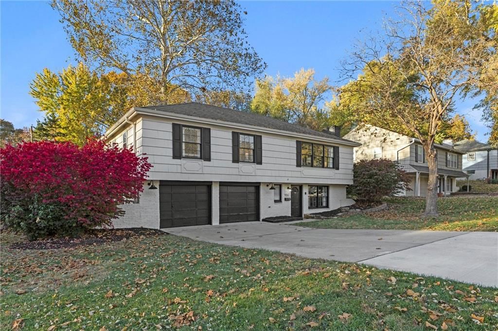 9216 Wedd Drive — photo 2