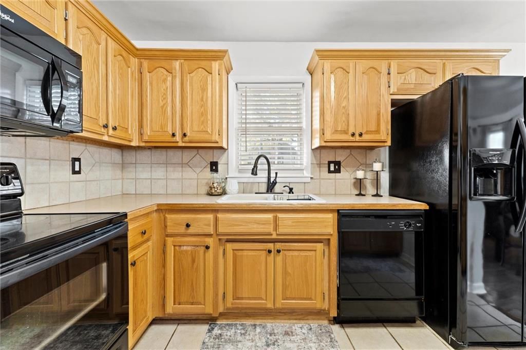 9216 Wedd Drive — photo 12