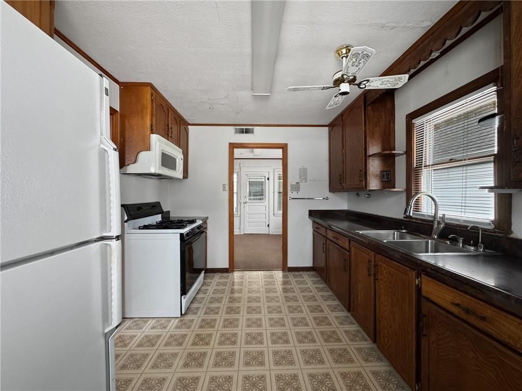 737 Washington Street — photo 9