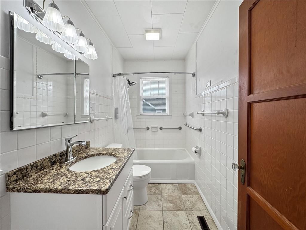 737 Washington Street — photo 12
