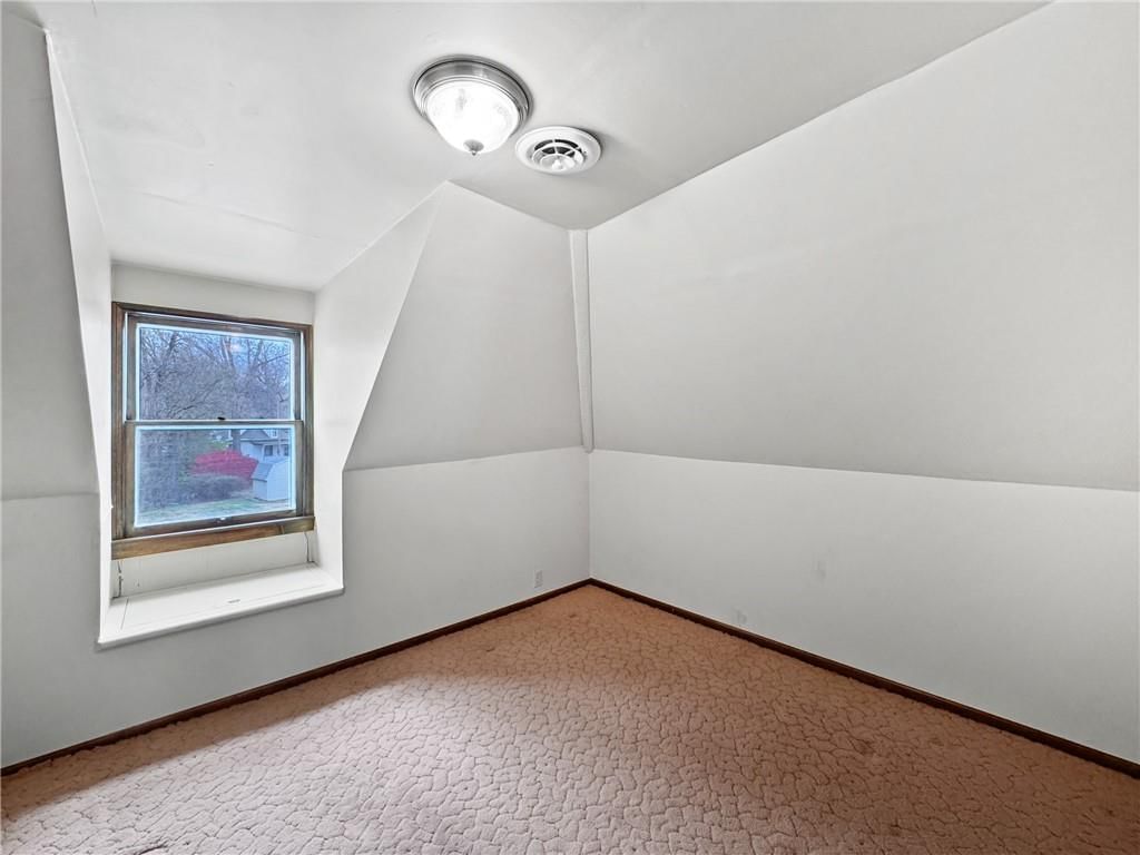 737 Washington Street — photo 20