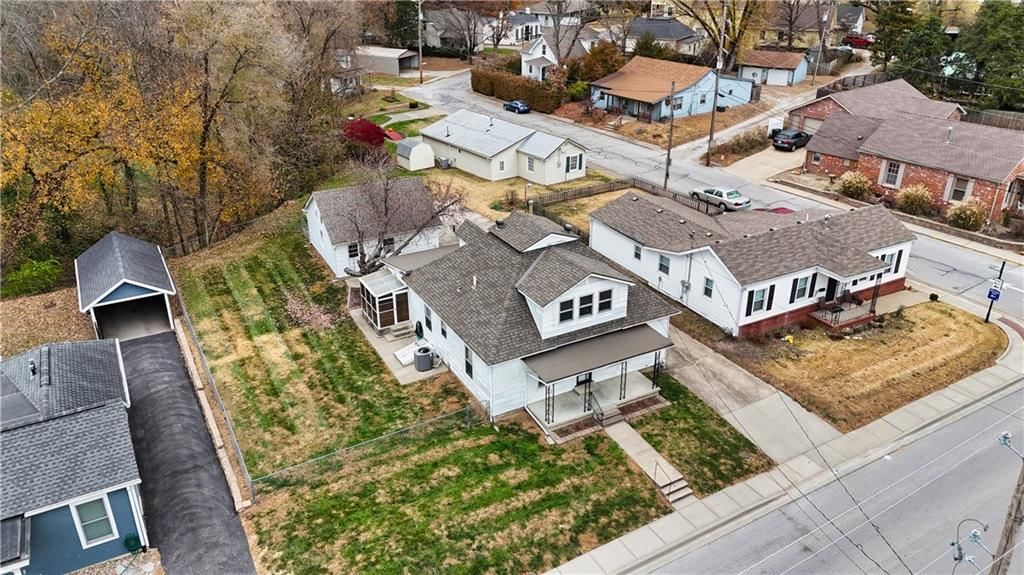 737 Washington Street — photo 24