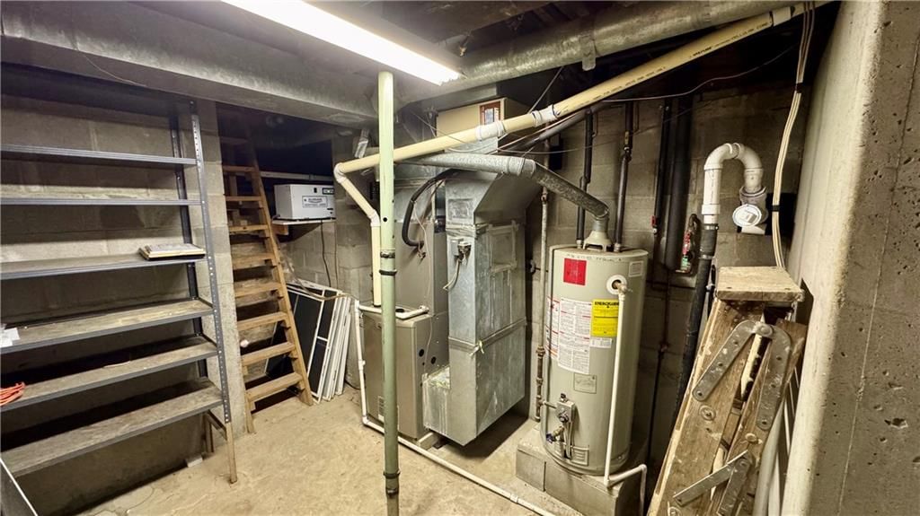 737 Washington Street — photo 28