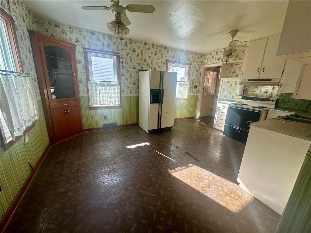 1222 E 3rd Street — photo 2