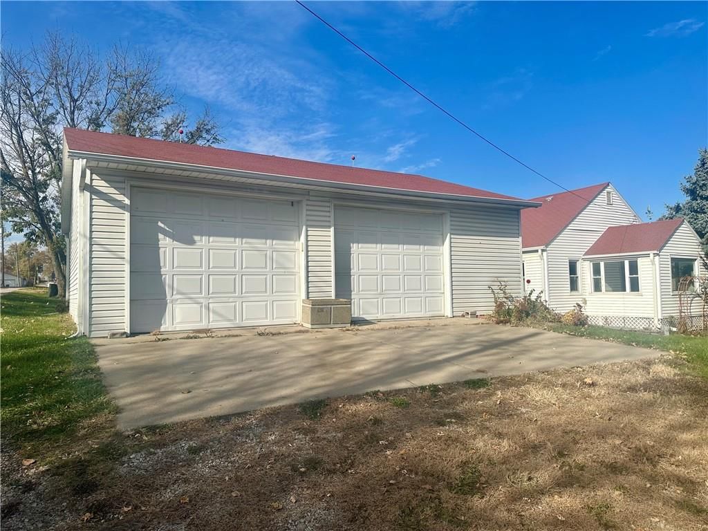 1222 E 3rd Street — photo 15