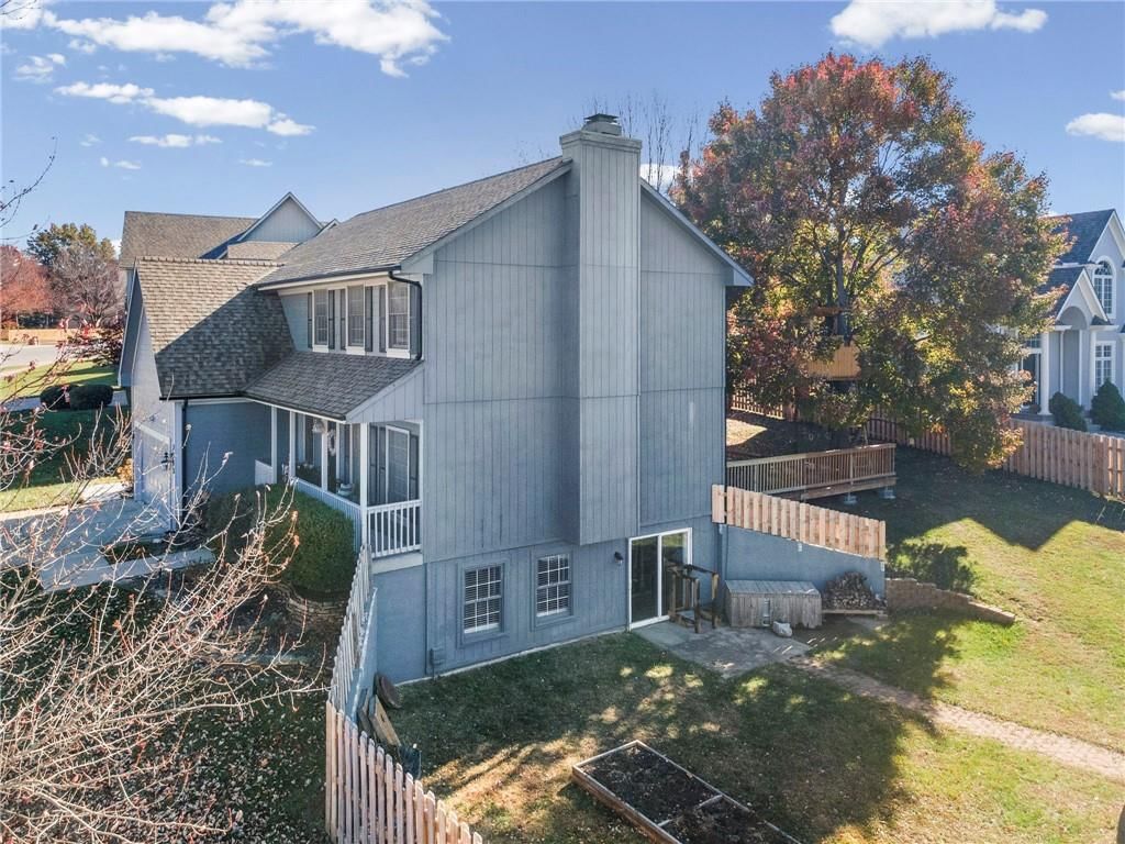 2213 SE 3rd Street — photo 8