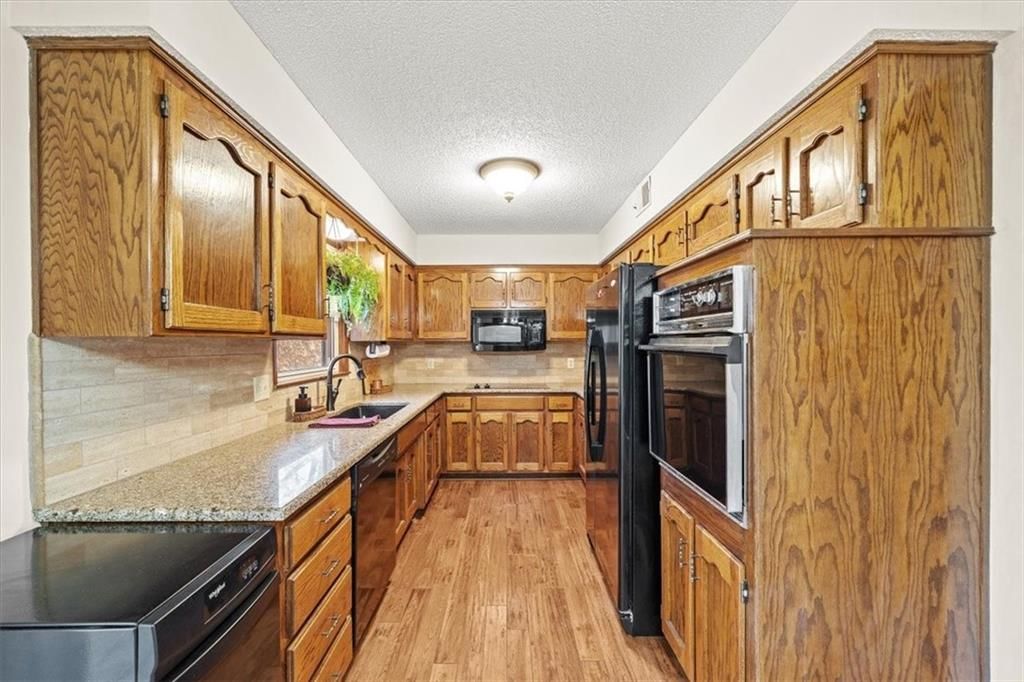 6532 NW Melody Court — photo 14