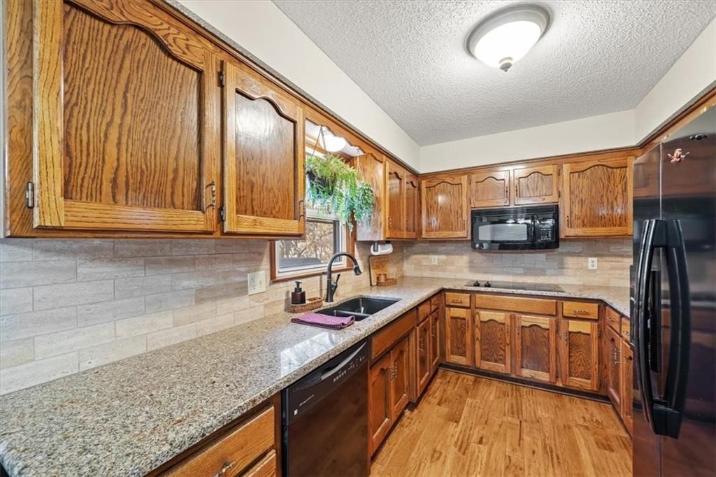 6532 NW Melody Court — photo 15