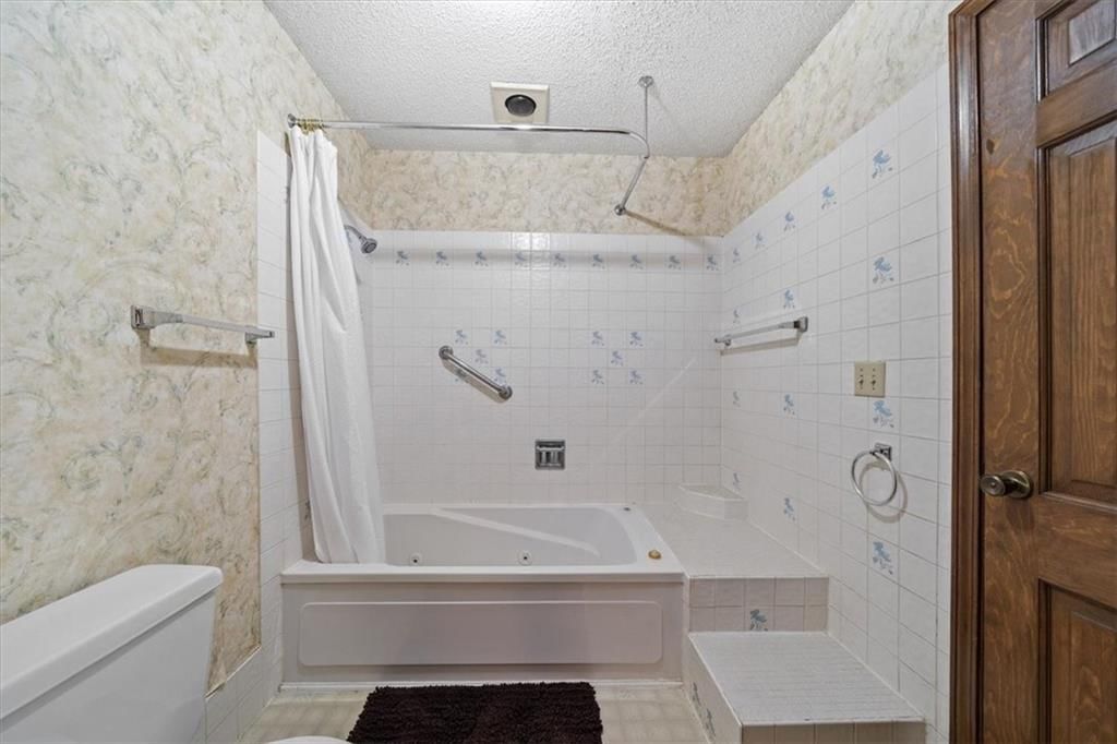 6532 NW Melody Court — photo 22