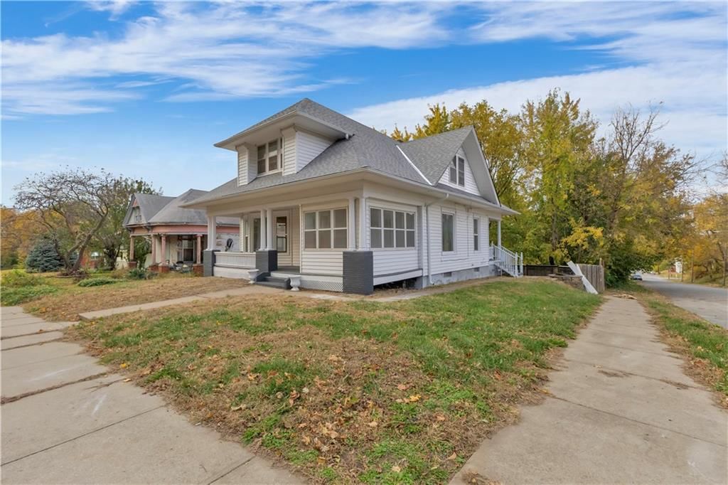 1925 Sacramento Street — photo 2