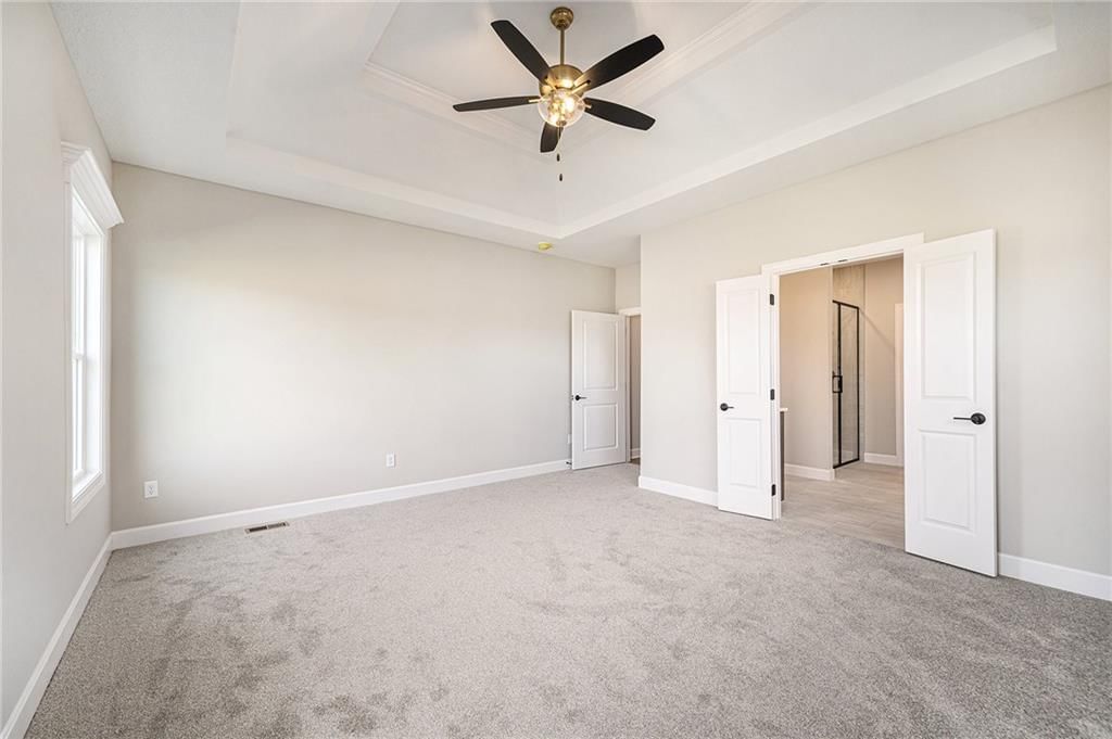 10101 N Oakland Avenue — photo 18
