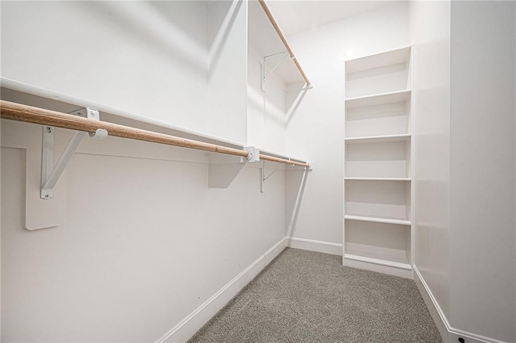 10101 N Oakland Avenue — photo 21