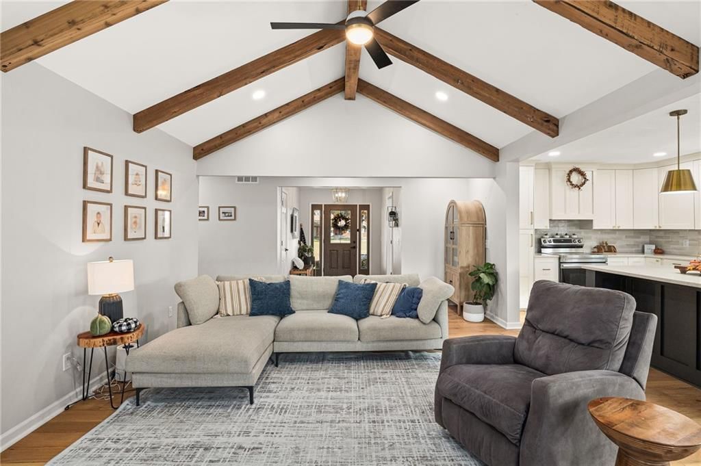 5900 Palomino Drive — photo 8