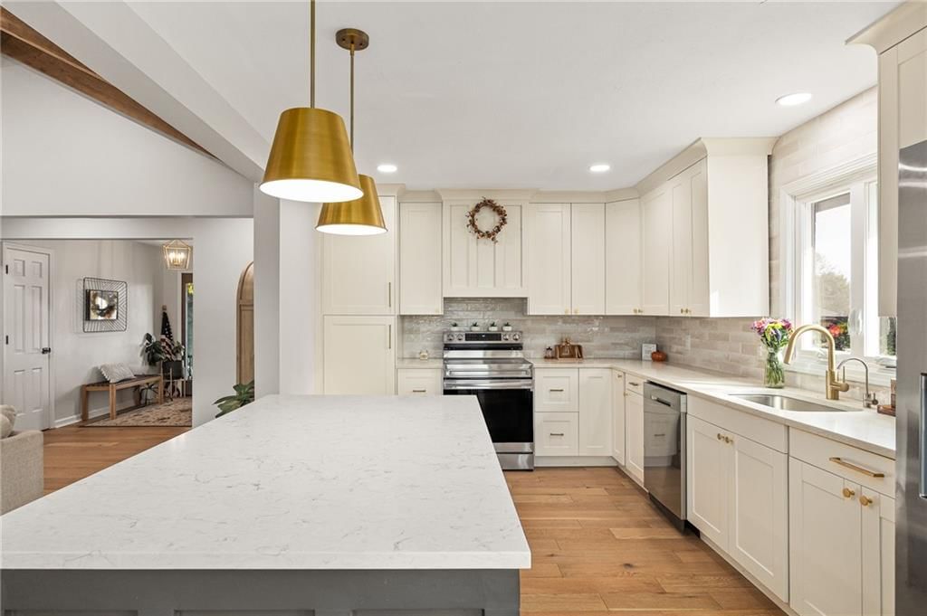 5900 Palomino Drive — photo 10