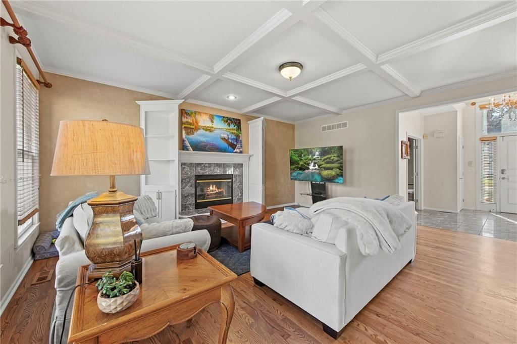 12813 Catalina Street — photo 9