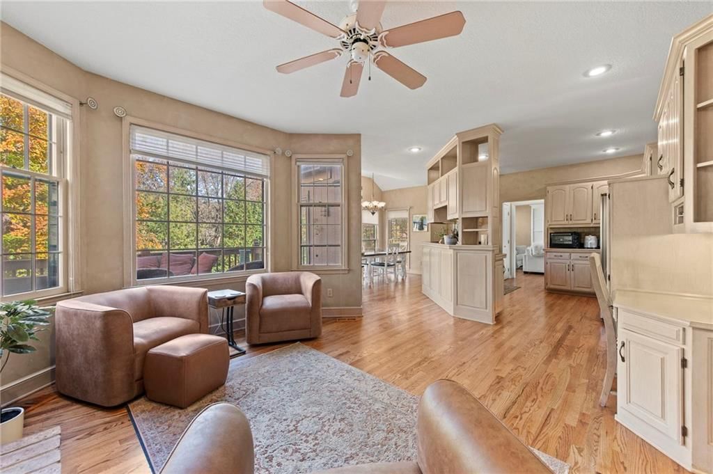 12813 Catalina Street — photo 14