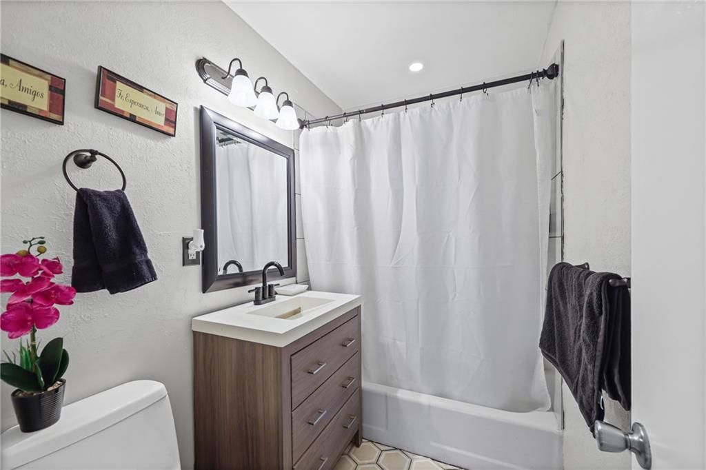 16606 E Salisbury Road — photo 9
